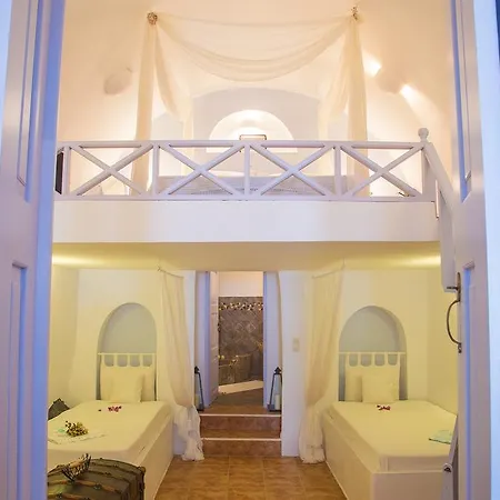 Lydia Luxury * Karterados (Santorini)