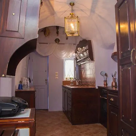 Lydia Luxury Villa Karterados (Santorini)