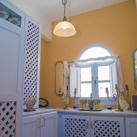 Villa Lydia Luxury Karterados (Santorini)