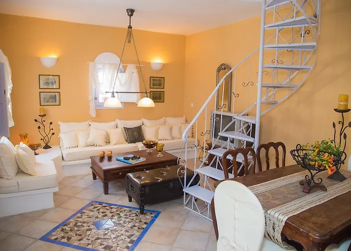 Lydia Luxury * Karterados (Santorini)