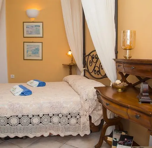 Lydia Luxury Willa Karterados (Santorini)